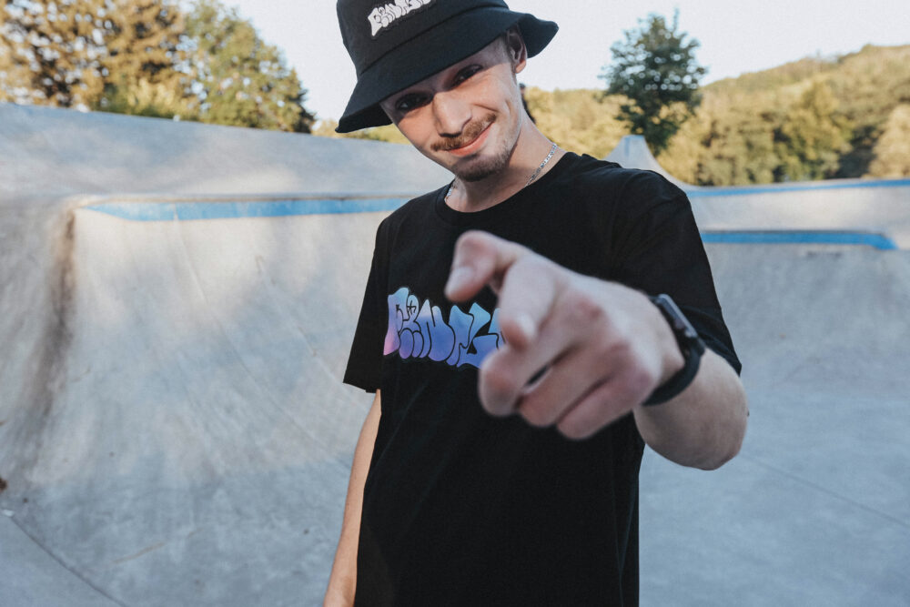 FRONTLINE FESTIVAL BUCKET HAT BLACK - Image 3
