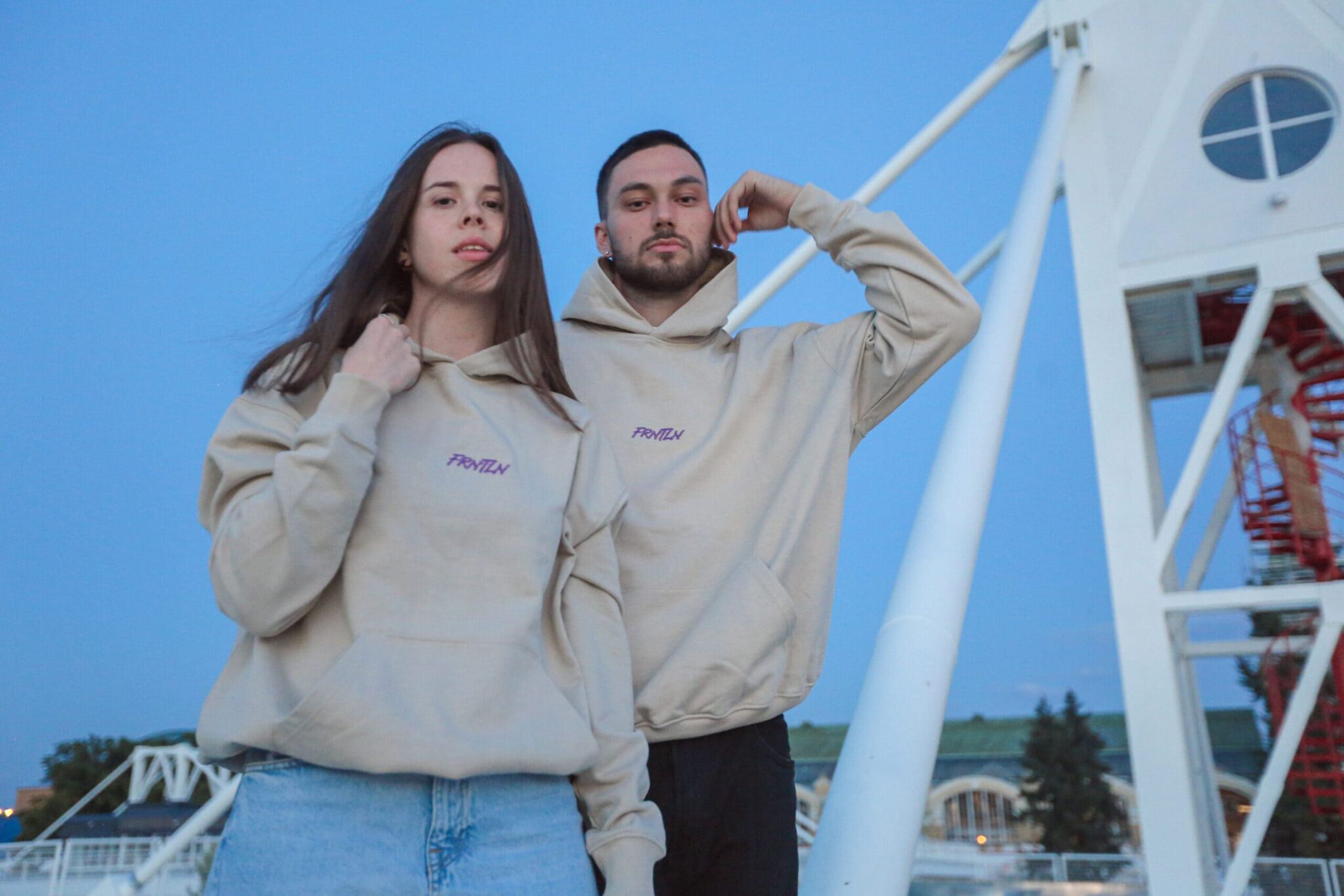 FRNTLN hoodie Desert Dust & Purple - Image 3